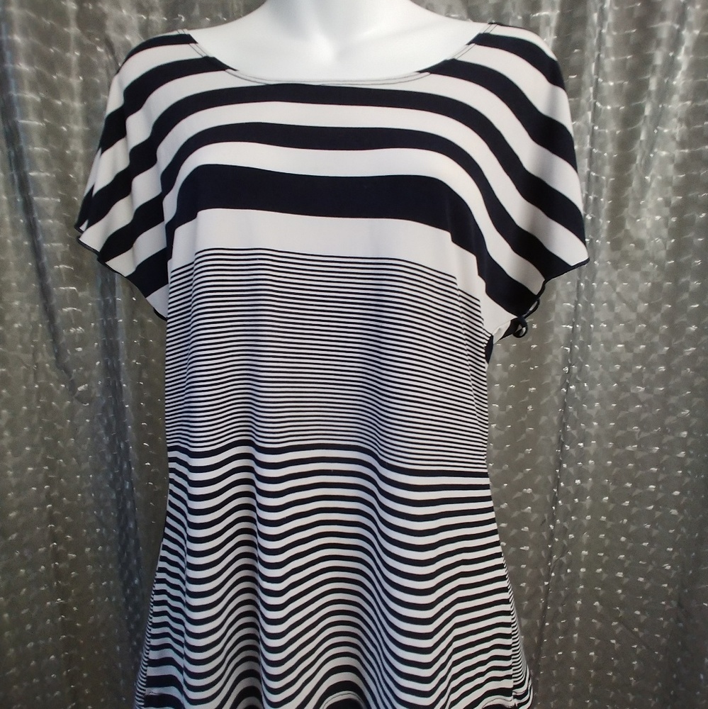 Navy and White Stripe Short Sleeve Blouse Large